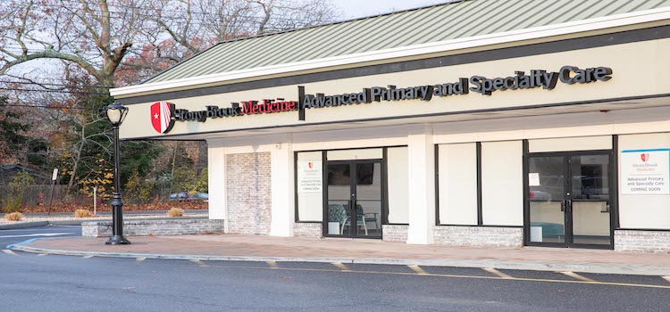 Stony Brook Medicine Advanced Primary and Specialty Care building store front