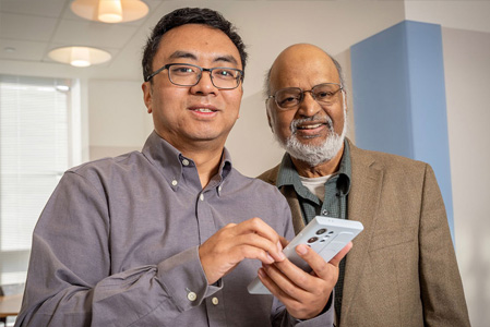 Professors Xiaojun Bi and IV Ramakrishnan