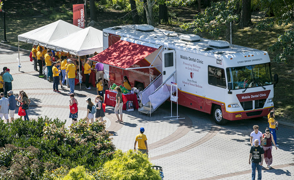 Stony Brook Mobile Dental Clinic