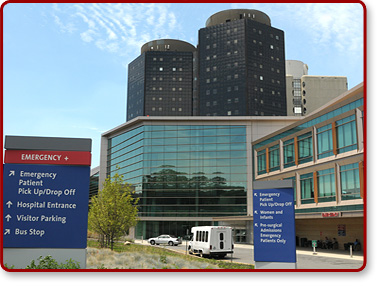 Frente al Hospital de Stony Brook